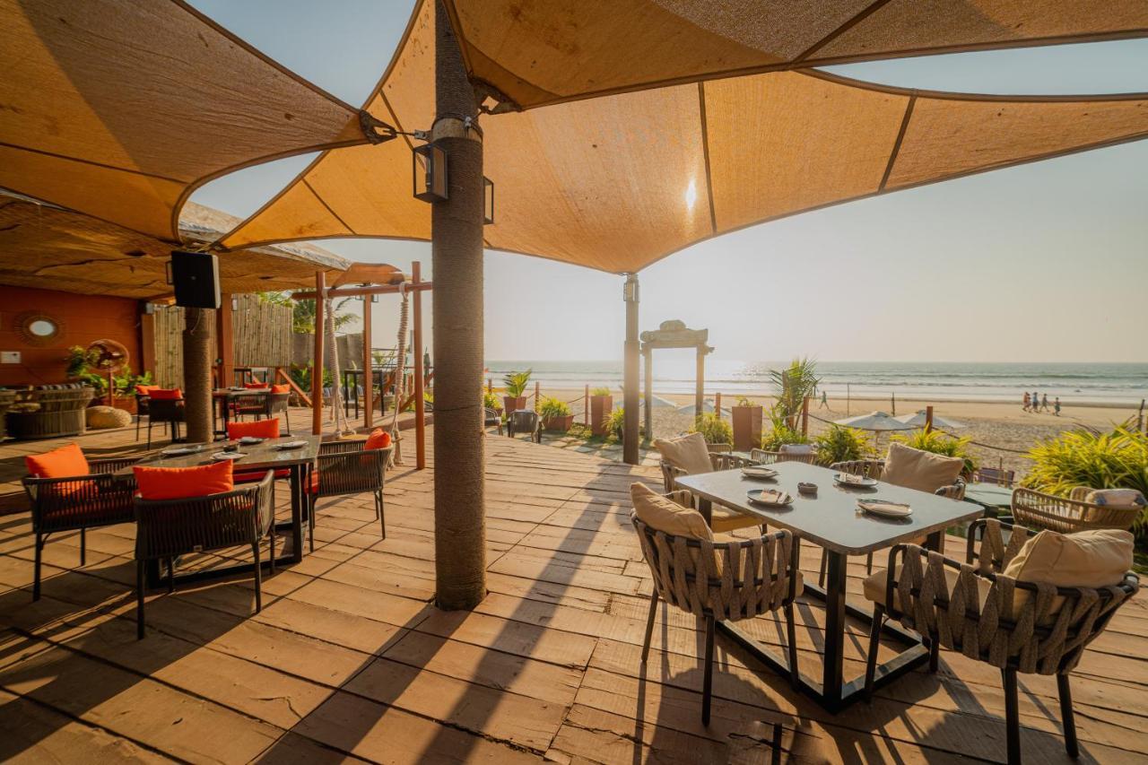 Living Room Beach Resort Morjim Exterior foto