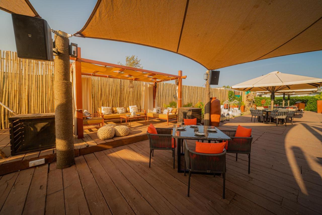 Living Room Beach Resort Morjim Exterior foto